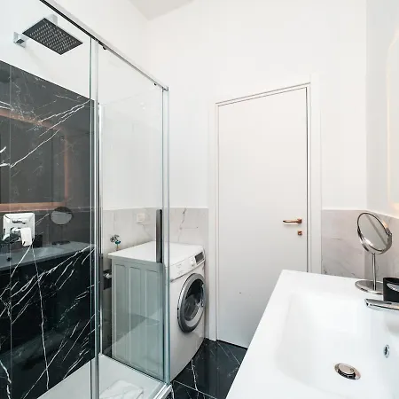 Apartamento Keys Of Italy - Chiusa 8 - Roomy Milão