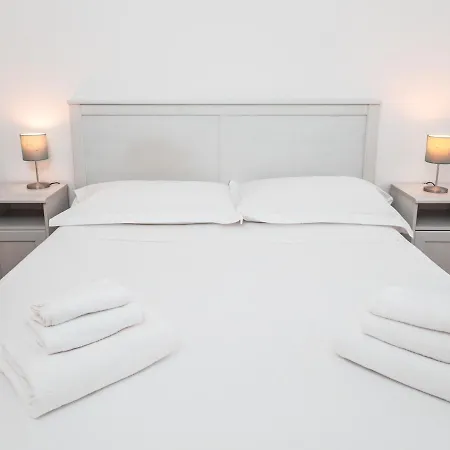 Apartamento Keys Of Italy - Chiusa 8 - Roomy *